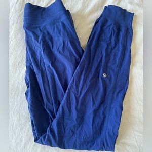Lululemon Women’s Dance Studio Joggers Size 4, Barely Worn, Like new condition